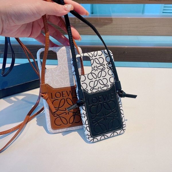 日本未入荷【ロエベ iPhone13ケース スーパーコピー】レザー スマホケース lov60307 - 画像 (4)