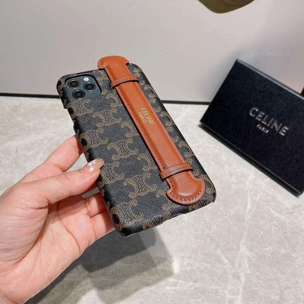 高品質♪♪♪セリーヌ☆ トリオンフ iPhone11/12 pro ケース コピー♪ Cee35223 - 画像 (8)