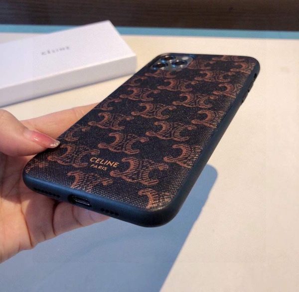 セリーヌ☆トリオンフ iPhone12/13 pro ケース 偽物♪ Cek29020 - 画像 (4)
