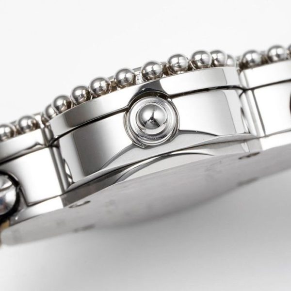 超話題!ヴァンクリーフ アーペル コピー アルハンブラ ミディアム パール ウォッチ 30.2mm vaa63024 - 画像 (5)