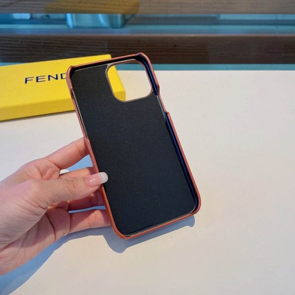 入手困難 【★フェンディ】iPhone 13/12/11Pro ケース コピー fea93484 - 画像 (2)