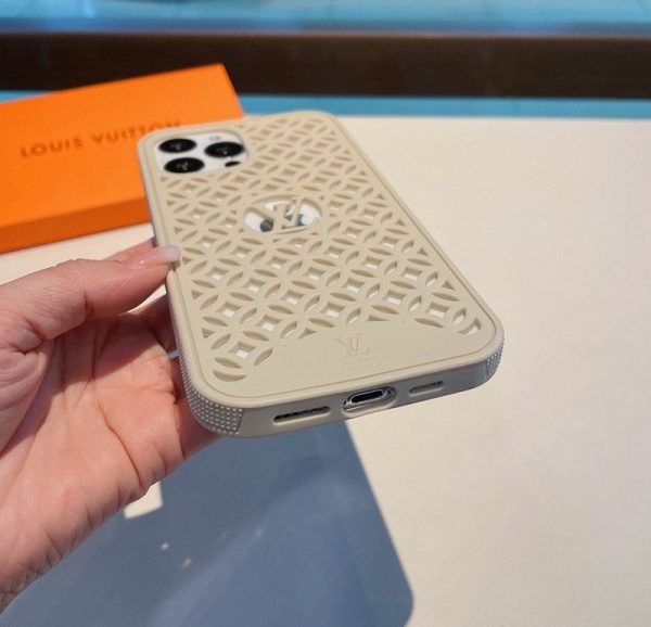 世界中で大人気♪​ルイヴィトン スマホケース コピー iphoneケース vuq15846 - 画像 (9)