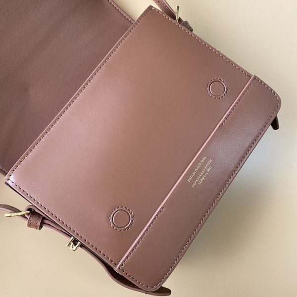 大人気!!新色バーバリー スモール ツートン レザー グレースバッグ コピー 完売前に 3色 80119721 - 画像 (5)