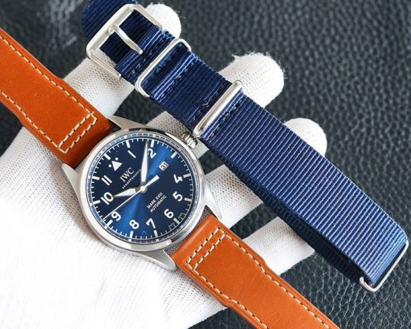 世界中で大人気♪IWC コピー パイロットウォッチ マーク18 プティプランス iwx76613 - 画像 (3)