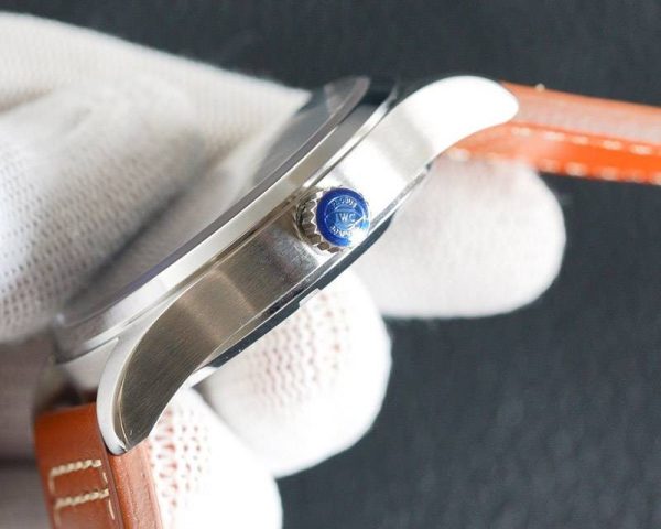 世界中で大人気♪IWC コピー パイロットウォッチ マーク18 プティプランス iwx76613 - 画像 (7)
