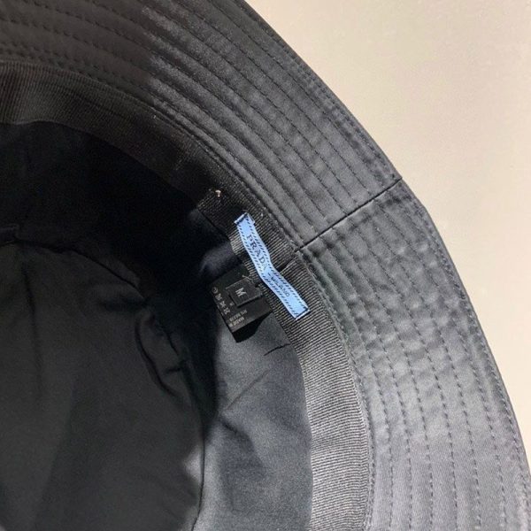 超希少！プラダ☆Re Nylon ロゴ付き バケットハット 偽物 puz97823 - 画像 (8)