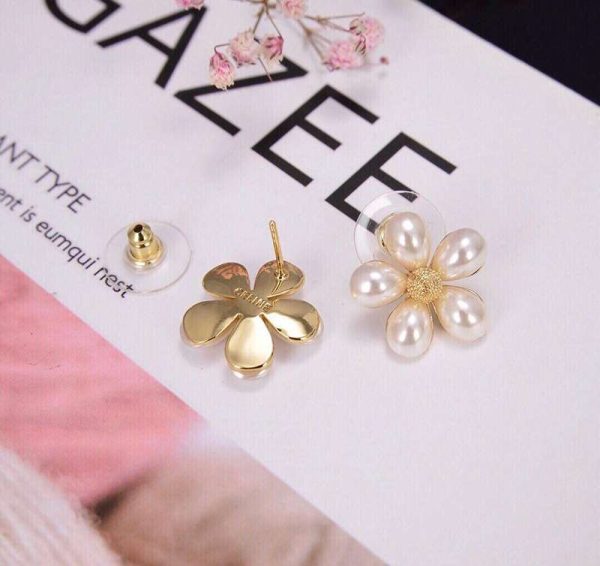 人気No1セリーヌ 花 グラスパール ピアス 偽物 Ceq68816 - 画像 (6)