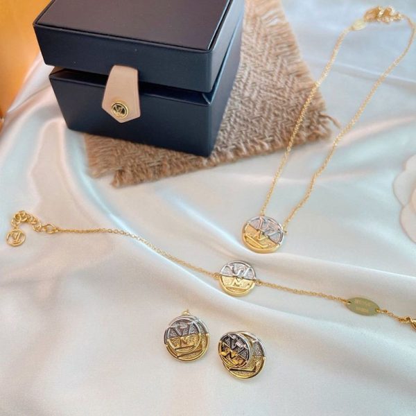 大人気!!新色ヴィトン ピアス 偽物 ファインジュエリー イエローゴールド 18K vul62740 - 画像 (5)