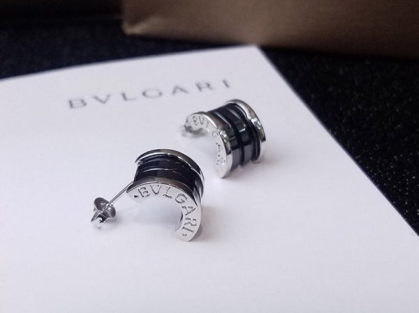 人気急上昇 ブルガリ 18Kイエローゴールド ピアス スーパーコピーN級品 Buw79651 - 画像 (4)