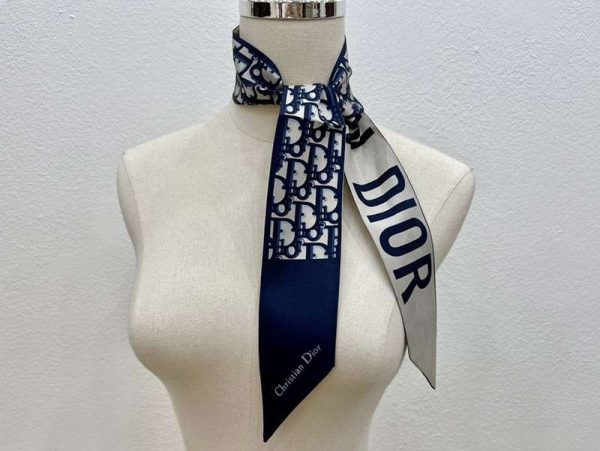ギフトに最適♪ディオール スカーフ コピー★TOILE OBLIQUE "ミッツァ 偽物​" del69872 - 画像 (8)