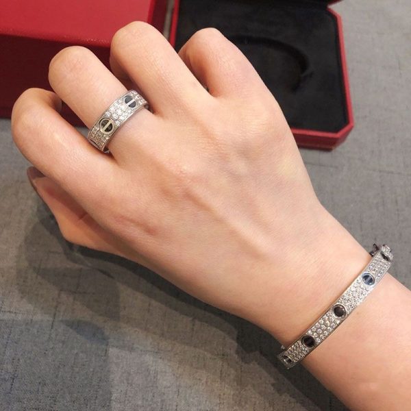 セール新作カルティエ LOVE ブレスレット コピー、パヴェダイヤモンド 2サイズ kao25025 - 画像 (8)