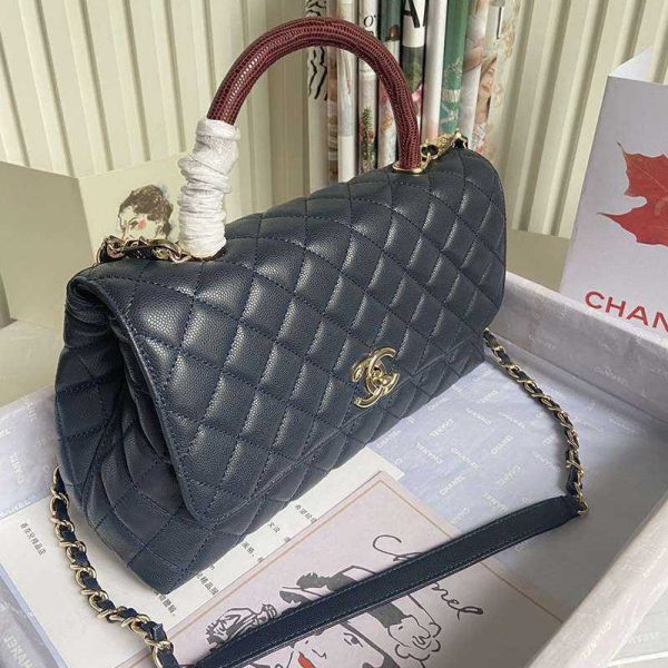 21-22AW 大人気♪シャネル 偽物 キャビアスキン ショルダーバッグ shz55522 - 画像 (3)