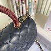 21-22AW 大人気♪シャネル 偽物 キャビアスキン ショルダーバッグ shz55522 - 画像 (4)