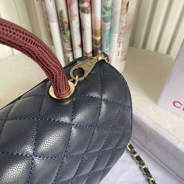 21-22AW 大人気♪シャネル 偽物 キャビアスキン ショルダーバッグ shz55522 - 画像 (4)