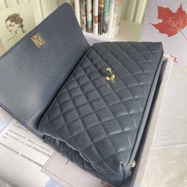 21-22AW 大人気♪シャネル 偽物 キャビアスキン ショルダーバッグ shz55522 - 画像 (7)