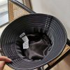 お洒落に♪＜ロエベ キャップ 偽物＞ロエベ バケットハット フィッシャーマン レザー loo26350 - 画像 (3)