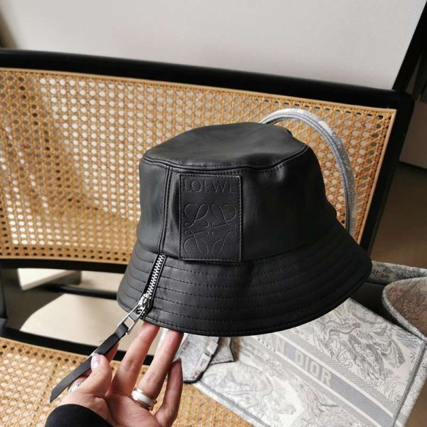 お洒落に♪＜ロエベ キャップ 偽物＞ロエベ バケットハット フィッシャーマン レザー loo26350 - 画像 (6)