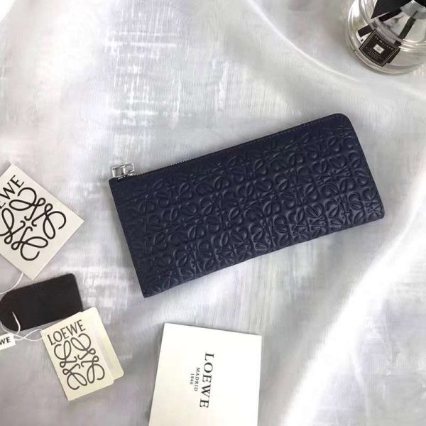 完売必至 ロエベ アナグラム 偽物 リピートジップアラウンド ウォレットエンボスカーフ loy07540 - 画像 (5)