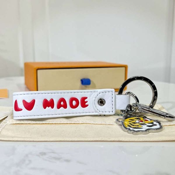 ☆超人気☆早い者勝ち♡ルイヴィトン Nigo キーホルダー スーパーコピーN級品 vuw65130 - 画像 (4)