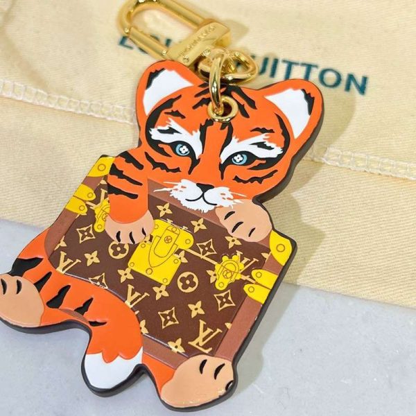 国内完売 大人気♪ ルイヴィトン タイガー 干支 キーホルダー 偽物 M00557 - 画像 (6)