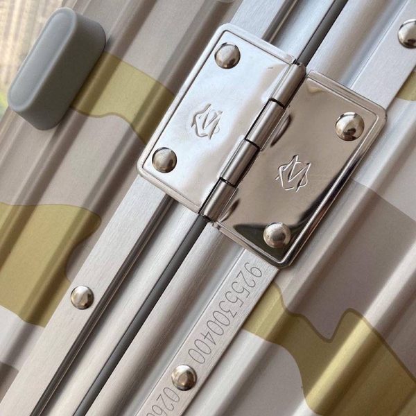 最安値挑戦リモワ コピー キャビン55cmカモフラージュプリントアルミスーツケース rio34678 - 画像 (7)