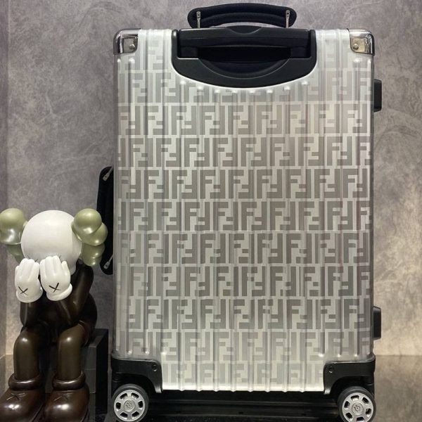 大人気!!新色フェンディ X リモワ 偽物 コラボ スーツケース ris44229 - 画像 (2)