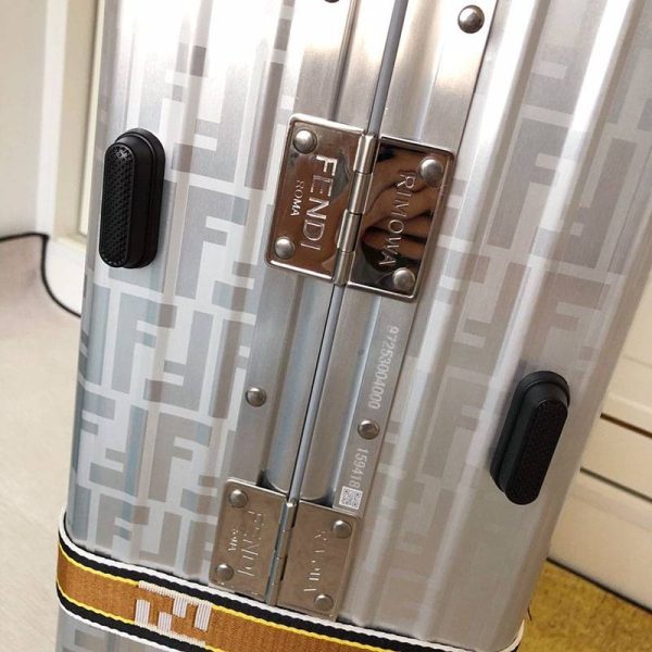 日本未入荷フェンディ リモワ 偽物 コラボスーツケース ria19379 - 画像 (7)