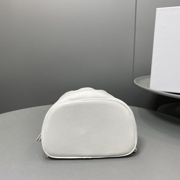 完売必至メゾンマルジェラ フェルト ウェット ルック バックパック偽物 Mah70865 - 画像 (4)