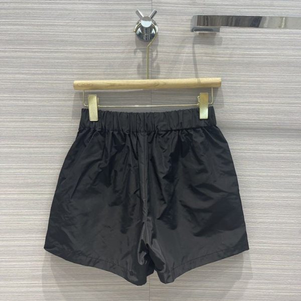 一目惚れ♪関税込プラダ Re Nylon ギャバジン ショートパンツ 偽物 ロゴ 上下セット puh39890 - 画像 (7)