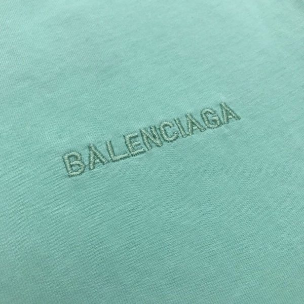入手困難 バレンシアガ★ミディアムフィットロゴTシャツ 偽物 bay70046 - 画像 (4)