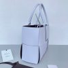 ☆超人気☆ボッテガヴェネタ アルコ トート 偽物 バッグ マース ウォッシュド/グレープ 652867VMAY35310 - 画像 (5)