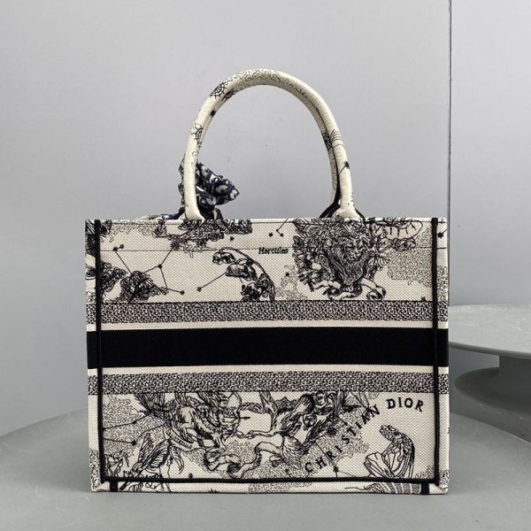 目を惹くカラー ディオール BOOK TOTE 偽物 ミディアムトートバッグ キウリ dez85857 - 画像 (4)
