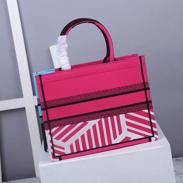 日本未入荷 ディオール ラフォース刺繍 ブックトートバッグ コピー ラージ def13329 - 画像 (2)