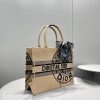 目を惹くカラーディオール ブックトート 偽物 ミディアムバッグ M1296ZRUW_M918 - 画像 (3)
