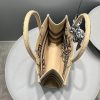 目を惹くカラーディオール ブックトート 偽物 ミディアムバッグ M1296ZRUW_M918 - 画像 (9)