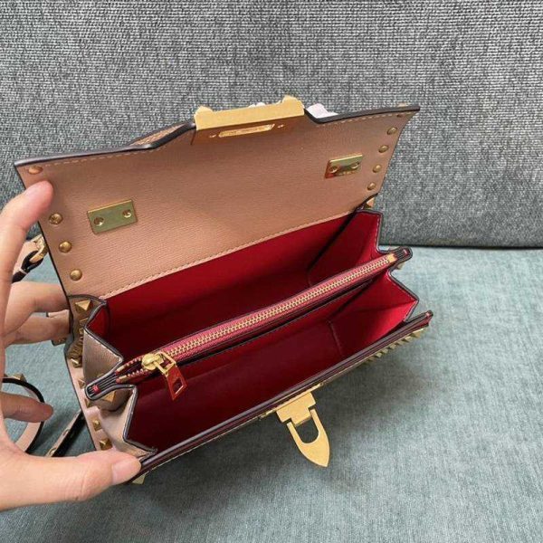 新作 ヴァレンティノ  カーフレザー スタッズ バッグ 偽物 Vuj44090 - 画像 (4)
