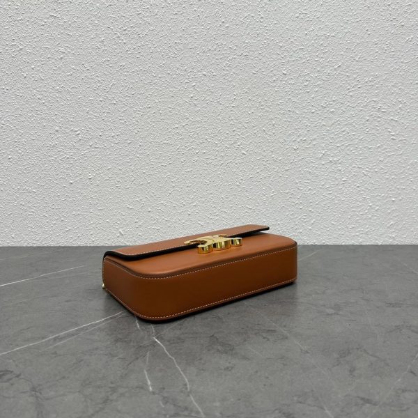 定番セリーヌ コピー トリオンフ チェーン ショルダーバッグ Cey98837 - 画像 (4)