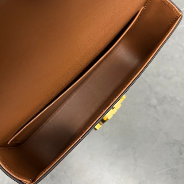 定番セリーヌ コピー トリオンフ チェーン ショルダーバッグ Cey98837 - 画像 (5)