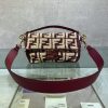 累積売上総額第１位！フェンディ 偽物☆バゲット ラフィアバッグ FFクロシェ fei35590