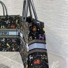 最安値挑戦ディオール BOOK TOTE 偽物 ジャルダン ディヴェール 花柄 刺繍 dee35400 - 画像 (3)