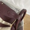 目を惹くカラー エルメス リンディ26 Lindyシルバー トリヨンクレマンス erz53513 - 画像 (7)