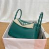 超話題!エルメス 偽物 リンディ 26cm トリヨンクレマンス 2色金具 erz38262 - 画像 (2)