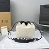 大人気!!新色ジルサンダー 偽物 ドローストリング クロスボディバッグ Jik62279