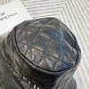 セリーヌ バケットハット 偽物 ラムスキン ロゴ刺繍入り Cen65731 - 画像 (7)