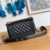 完売必至 シャネル 偽物 キャビアスキン ボーイ シャネル ショルダーバッグ shb79121 - 画像 (4)
