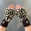 シャネル ロゴ カシミヤ 指なし 手袋 偽物 shs34011 - 画像 (9)