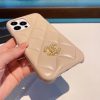目を惹くカラー☆シャネル  iPhone13 コピー/14Proケース shl73805 - 画像 (5)