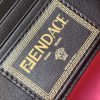 超話題!【FENDACE】ブローチ バゲット レザー バッグ スーパーコピー feo63238 - 画像 (9)
