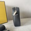 人気急上昇 フェンディ ROMA FFファブリック カメラケース コピー feg56072 - 画像 (3)