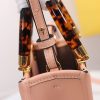 可愛い フェンディ 偽物 Sunshine Shopper FF柄 レザーミニバッグ fey94469 - 画像 (6)